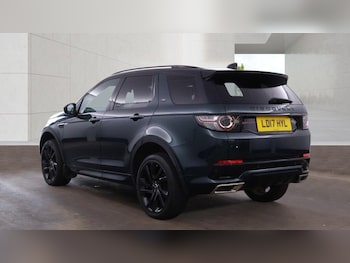 Used Land Rover Discovery Sport 2017 for sale - 79533223: Photo