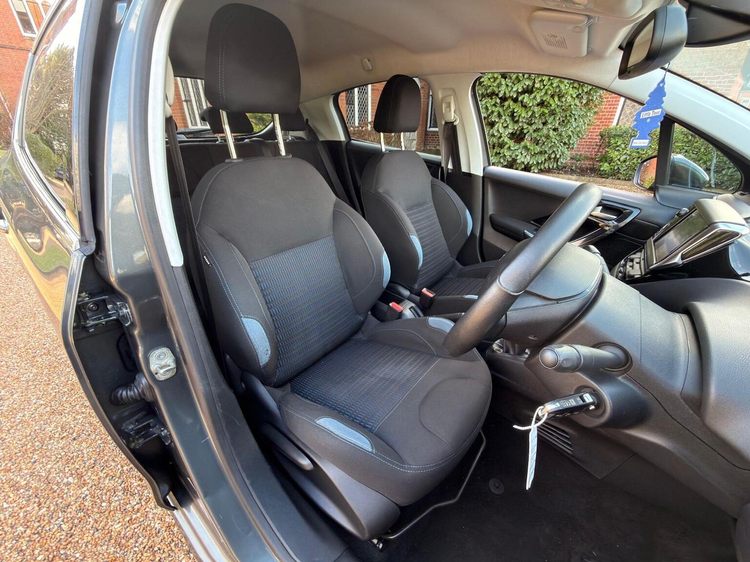 Used Peugeot 208 2013 for sale - 77539202: Photo 30