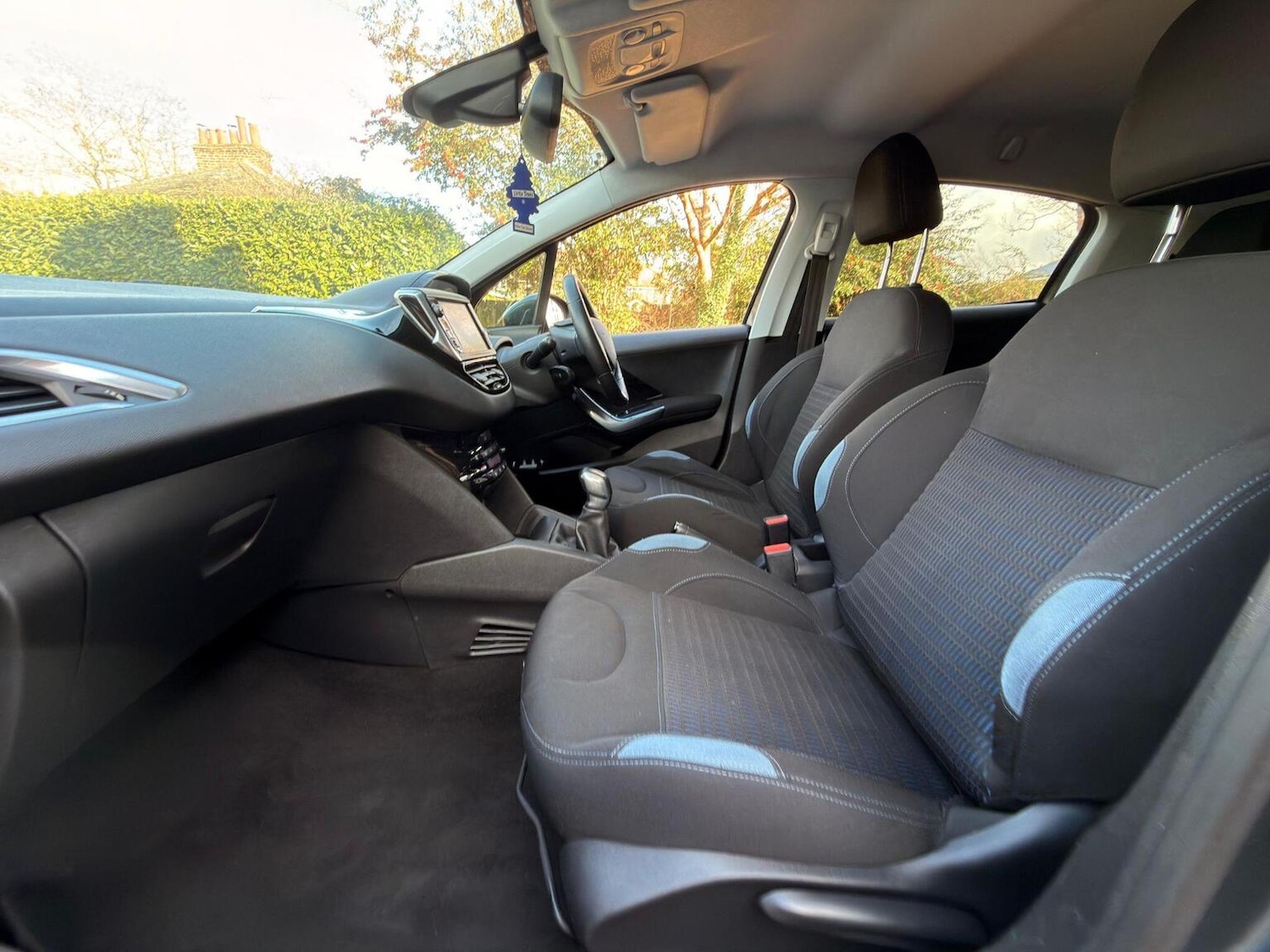 Used Peugeot 208 2013 for sale - 77539202: Photo 32