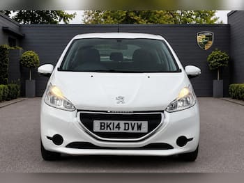 Used Peugeot 208 2014 for sale - 79831428: Photo