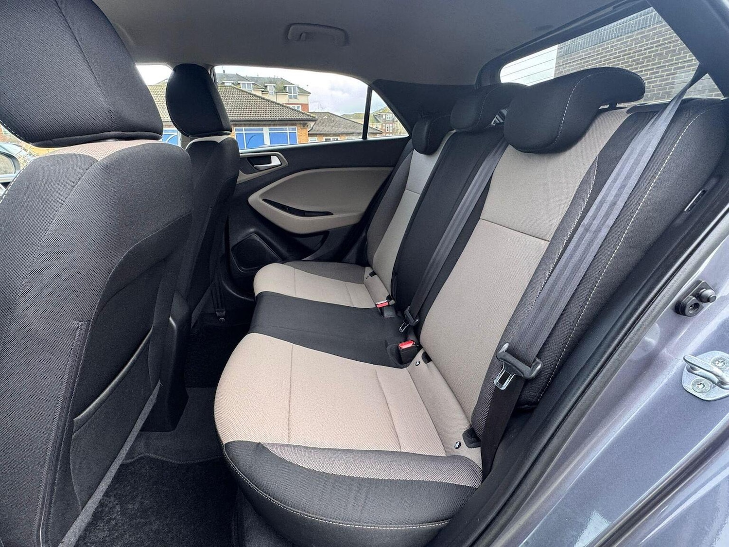 Used Hyundai i20 2015 for sale - 77536071: Photo 25