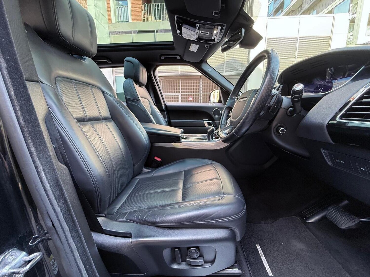 Used Land Rover Range Rover Sport 2019 for sale - 77539180: Photo 43