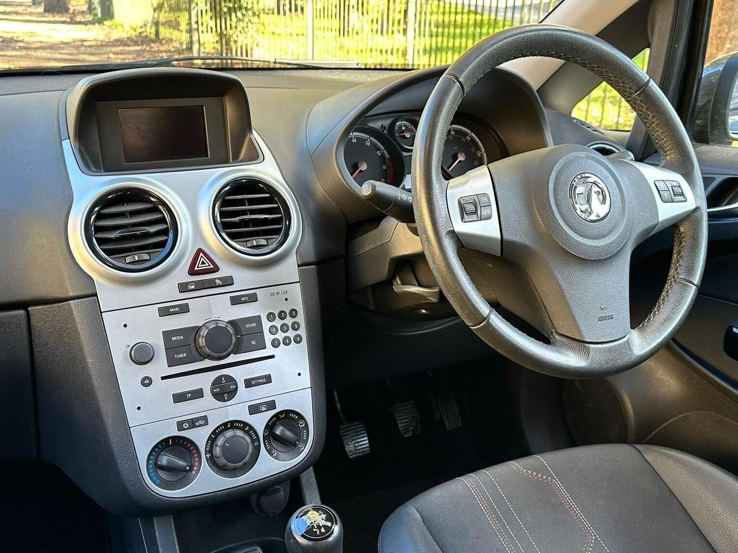 Used Vauxhall Corsa 2013 for sale - 77535948: Photo 20