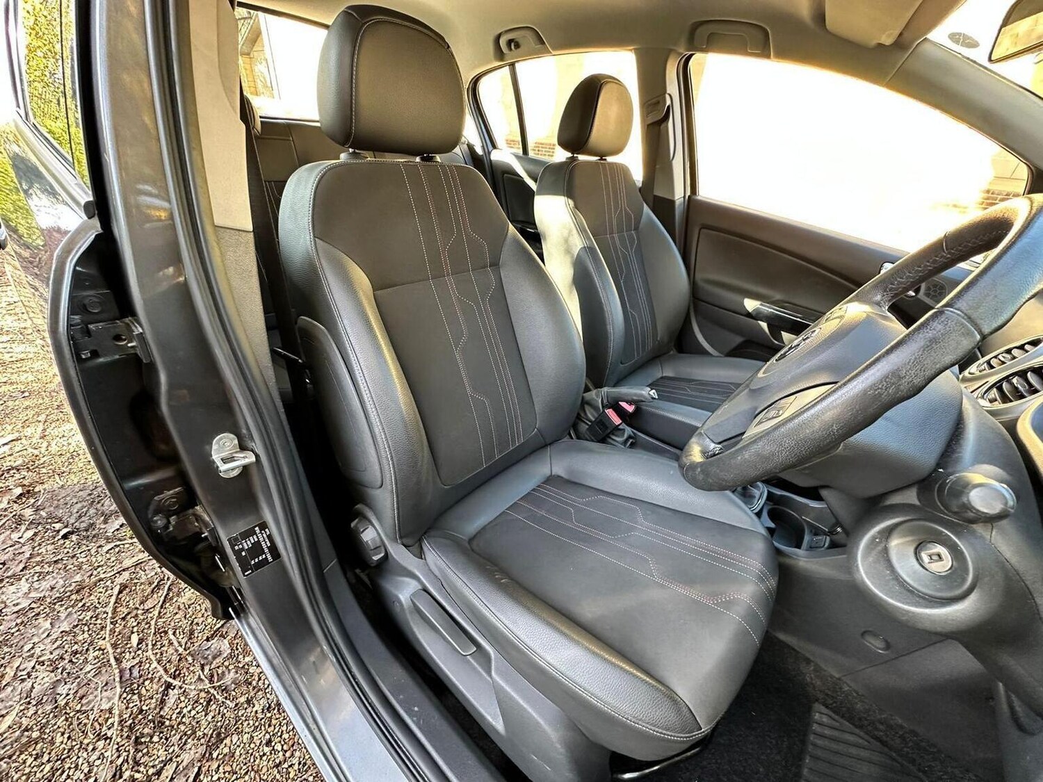 Used Vauxhall Corsa 2013 for sale - 77535948: Photo 25