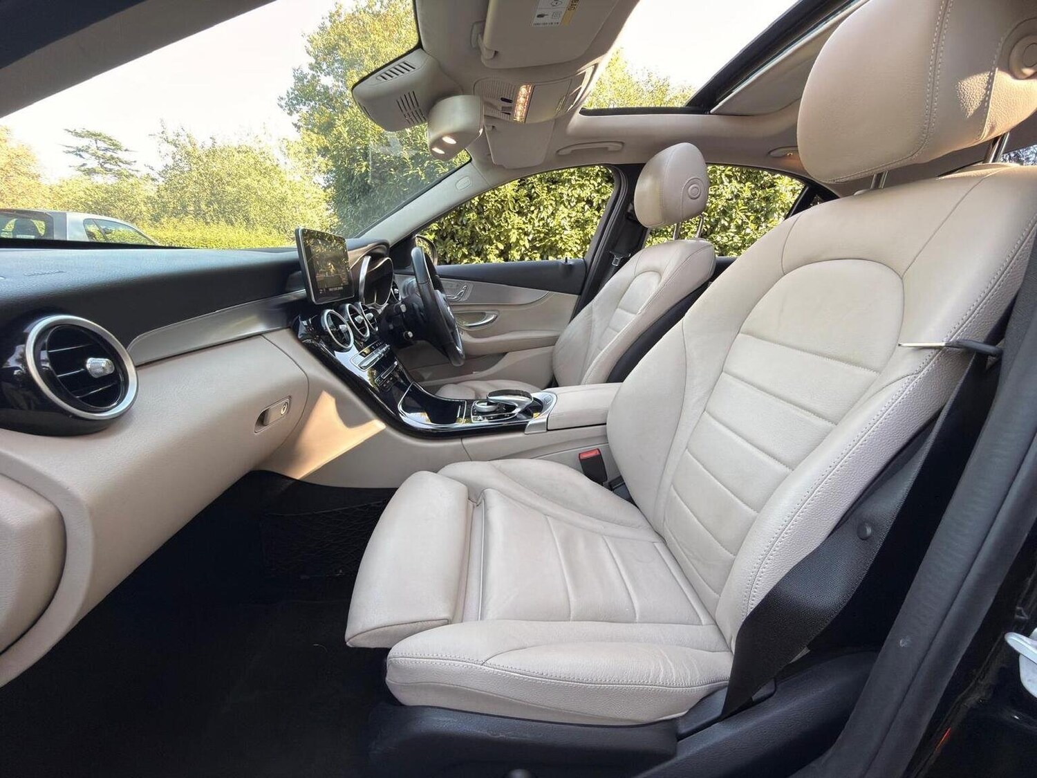 Used Mercedes-Benz C Class 2015 for sale - 77539233: Photo 29