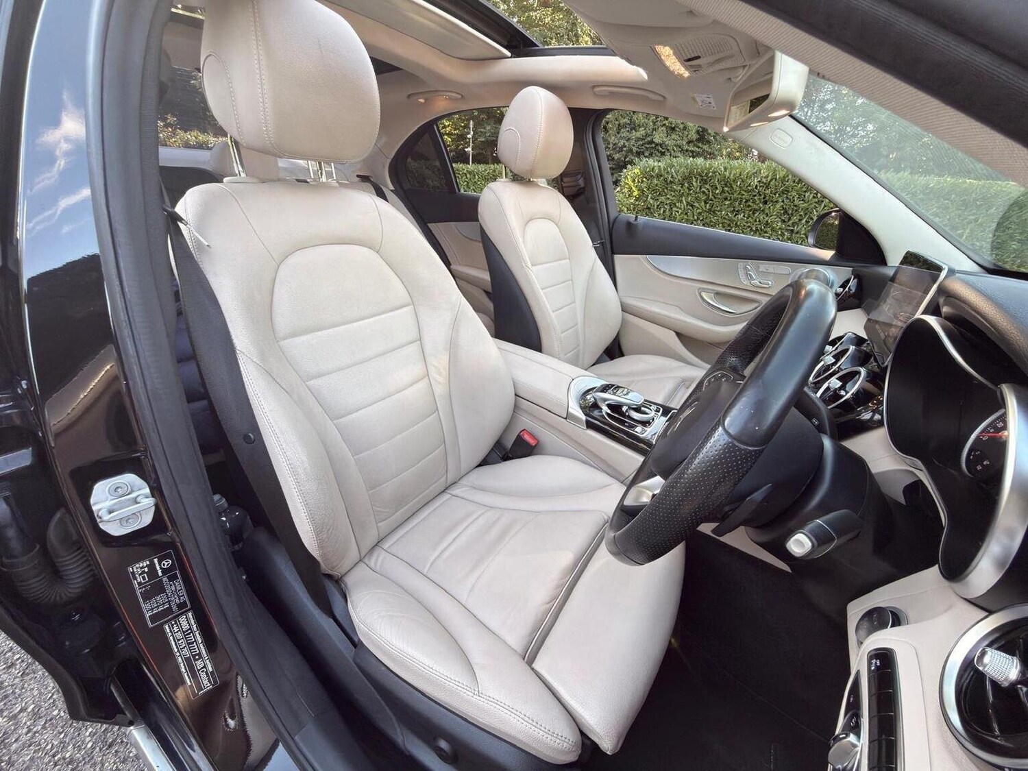 Used Mercedes-Benz C Class 2015 for sale - 77539233: Photo 30