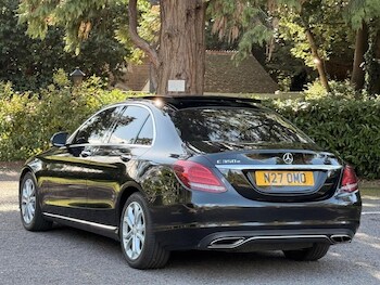 Used Mercedes-Benz C Class 2015 for sale - 77539233: Photo