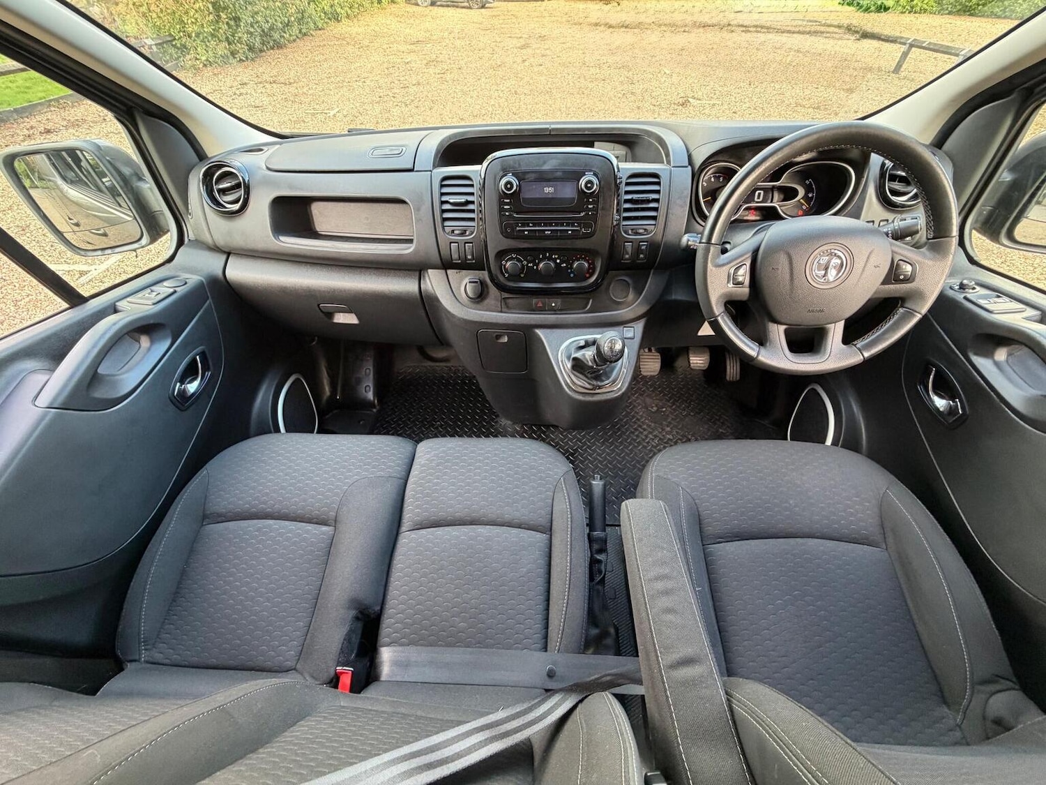 Used Vauxhall Vivaro 2016 for sale - 77539168: Photo 28