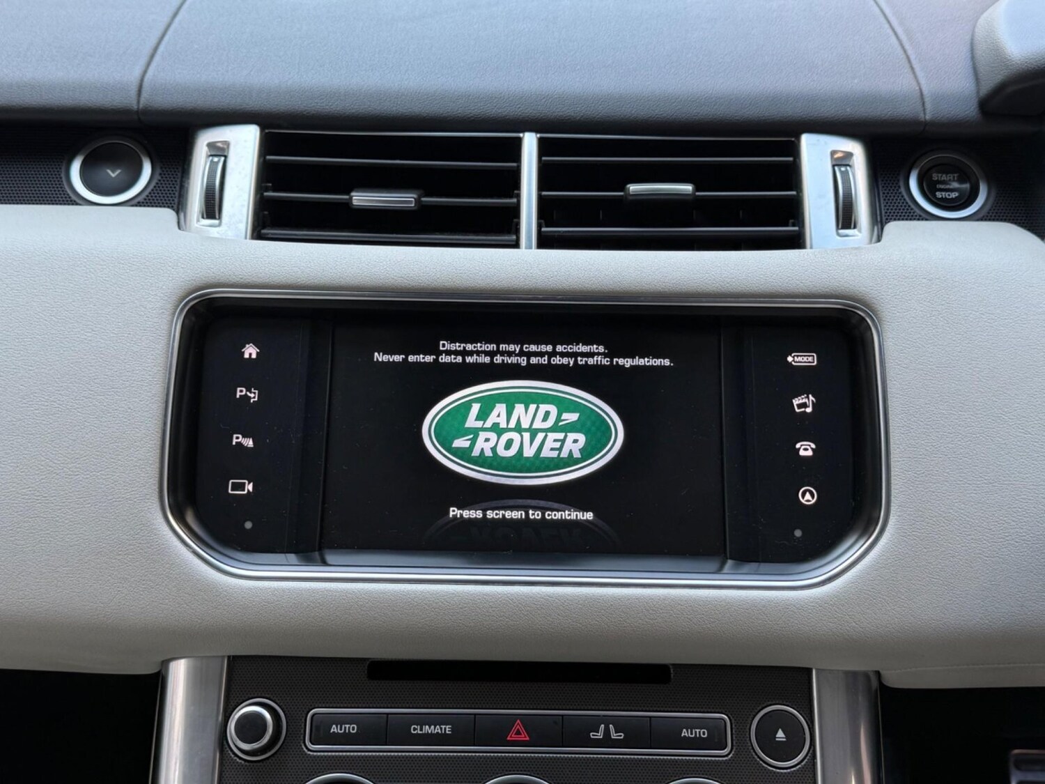 Used Land Rover Range Rover Sport 2016 for sale - 77539201: Photo 45