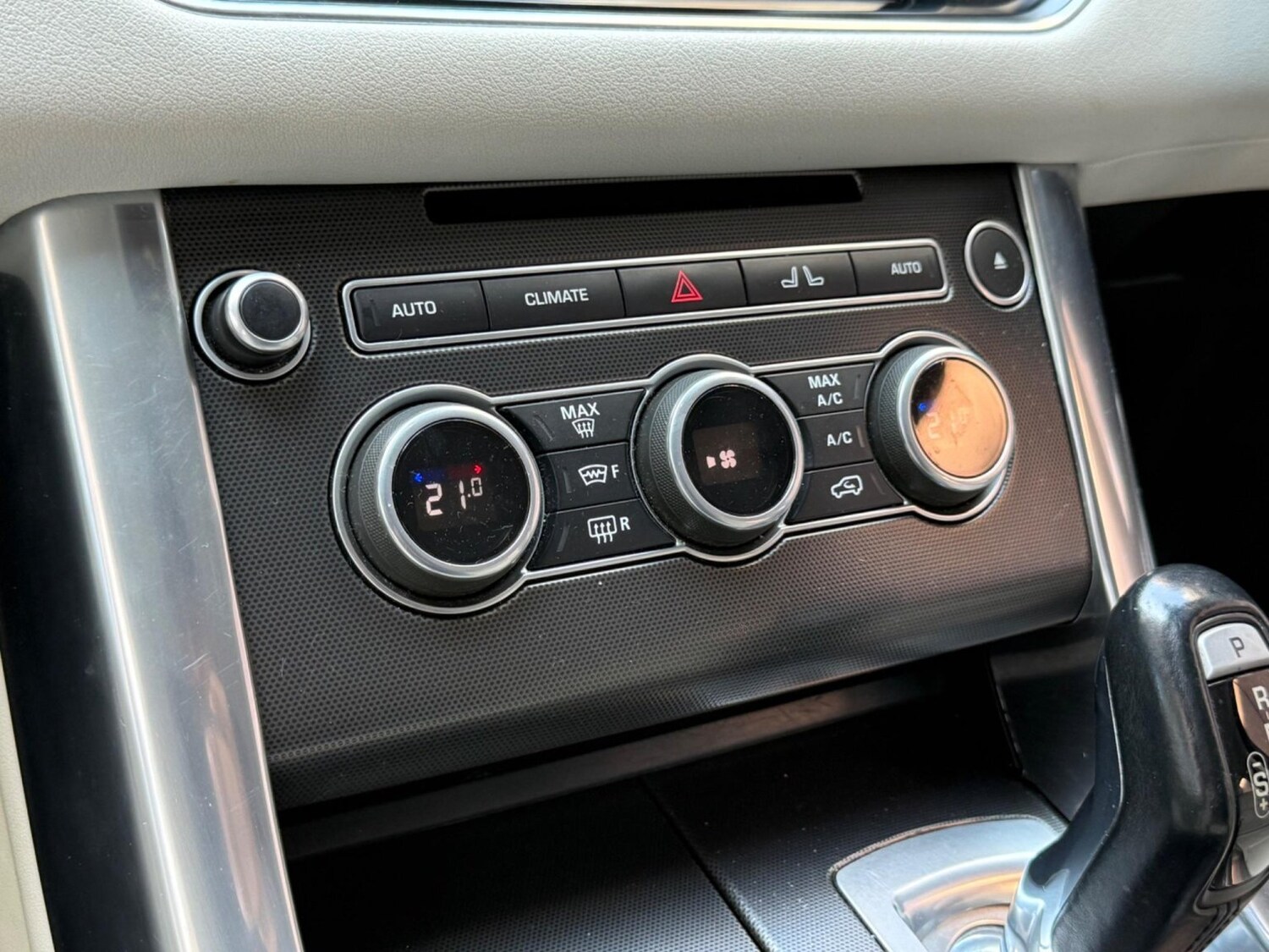 Used Land Rover Range Rover Sport 2016 for sale - 77539201: Photo 46