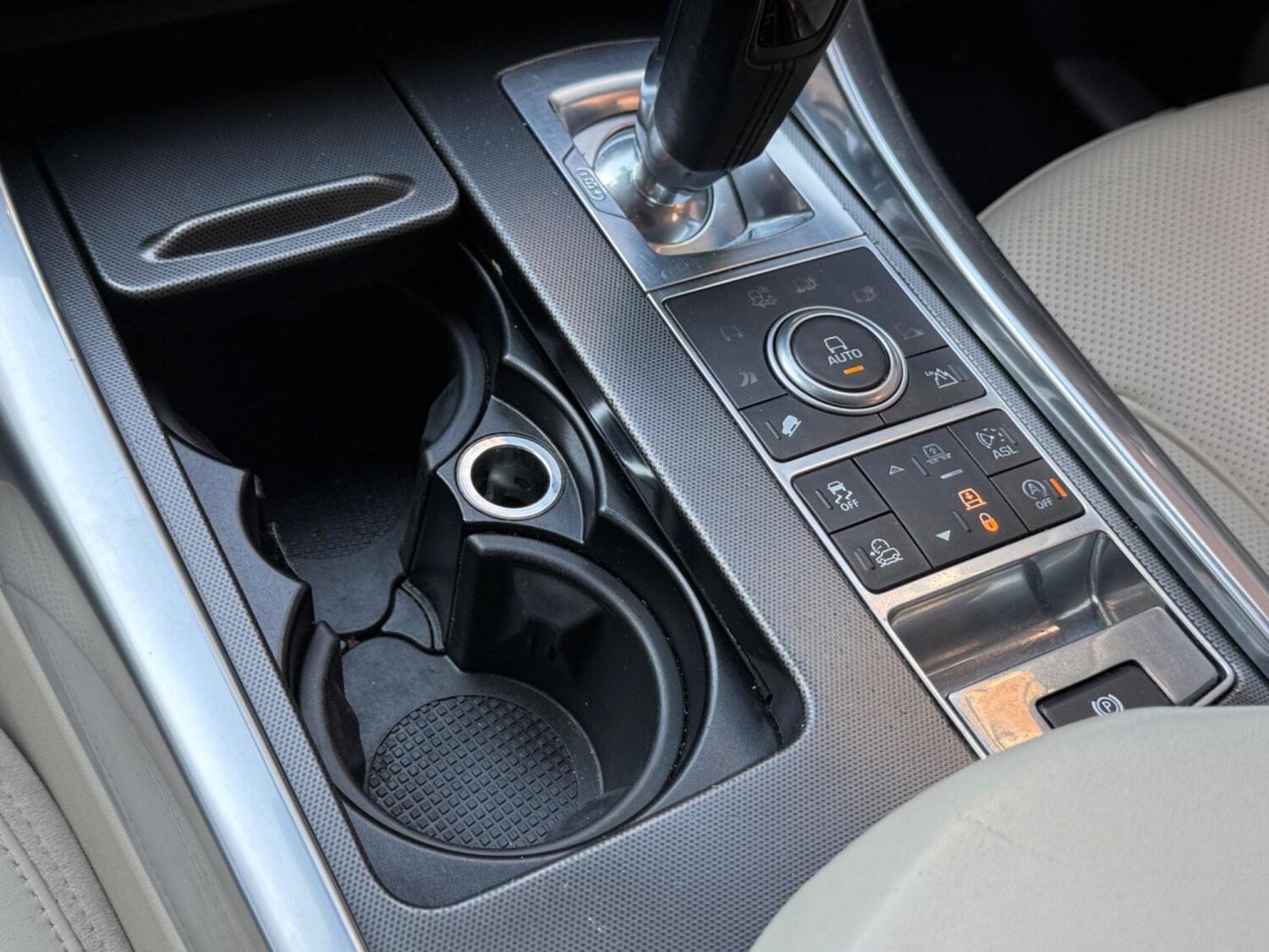 Used Land Rover Range Rover Sport 2016 for sale - 77539201: Photo 47