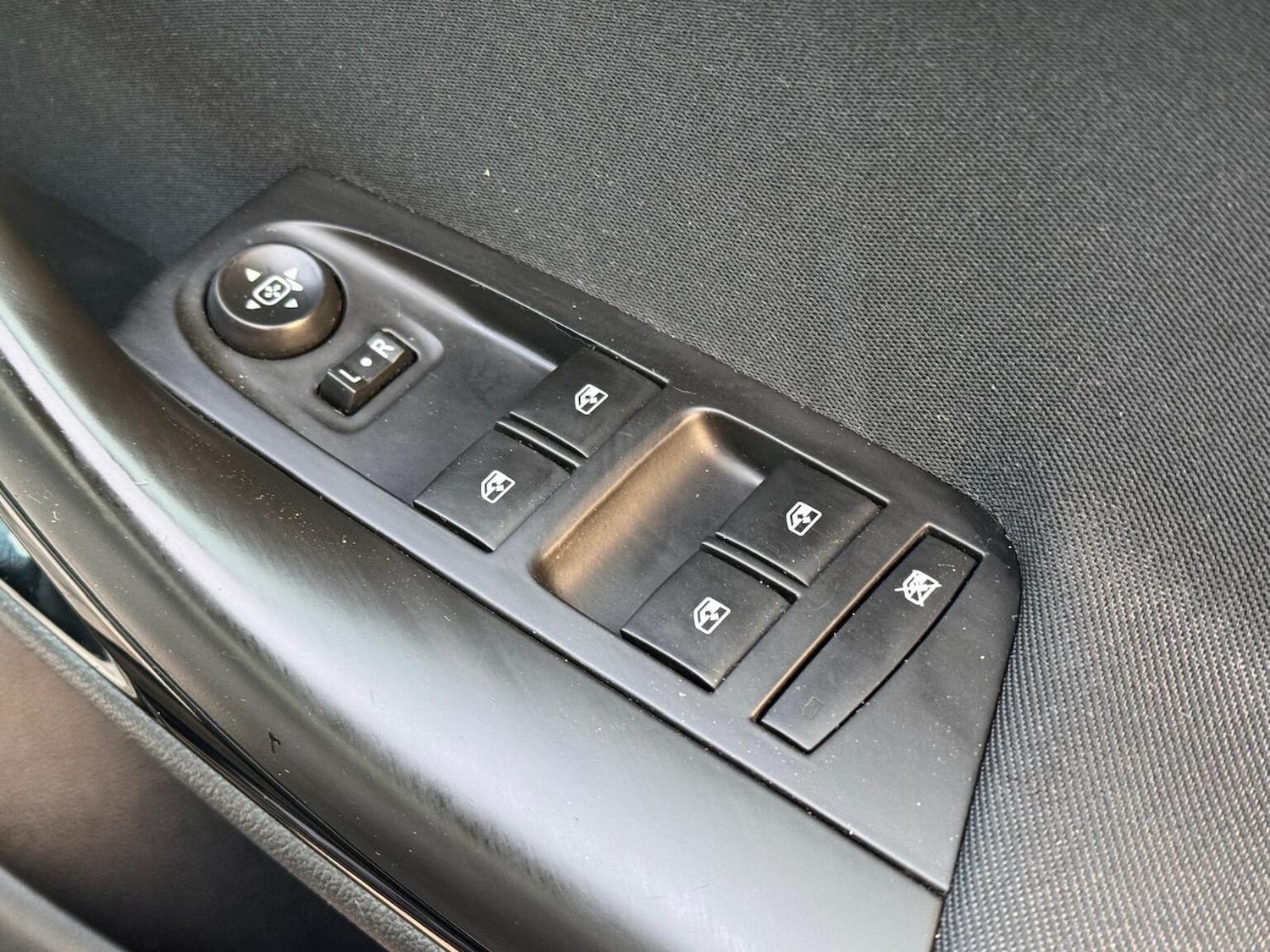 Used Vauxhall Astra 2018 for sale - 77781771: Photo 28