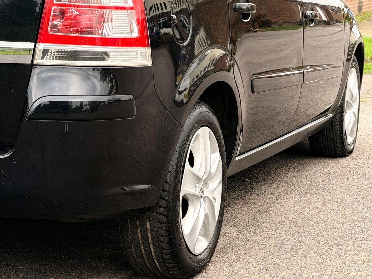 Used Vauxhall Zafira 2013 for sale - 77906595: Photo 23