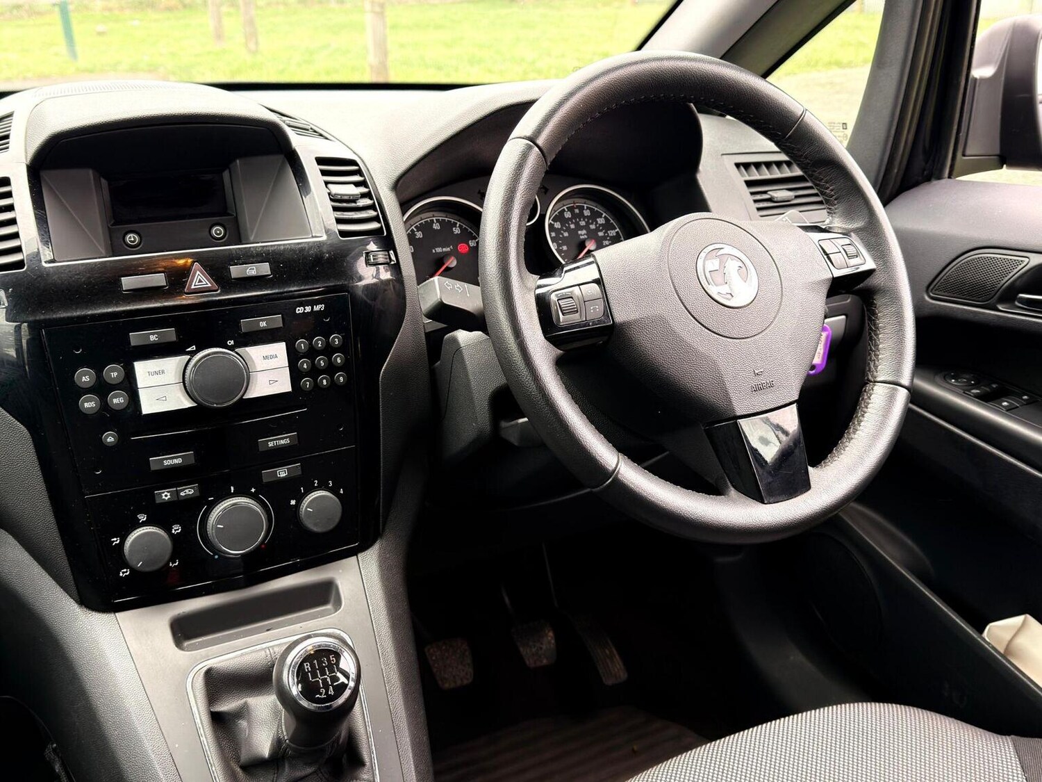 Used Vauxhall Zafira 2013 for sale - 77906595: Photo 30