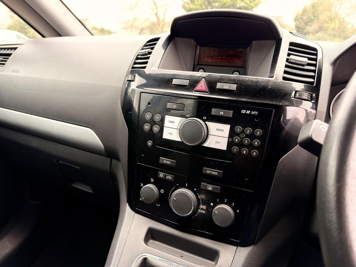 Used Vauxhall Zafira 2013 for sale - 77906595: Photo 41