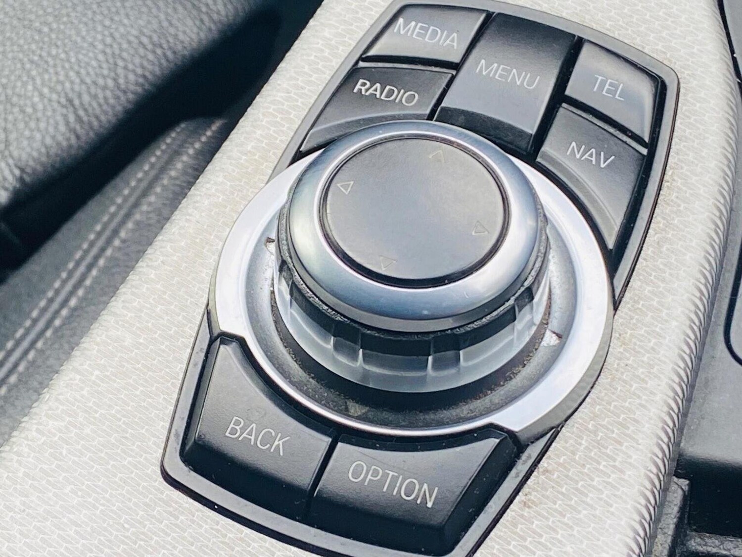 Used BMW 3 Series 2016 for sale - 77539179: Photo 39