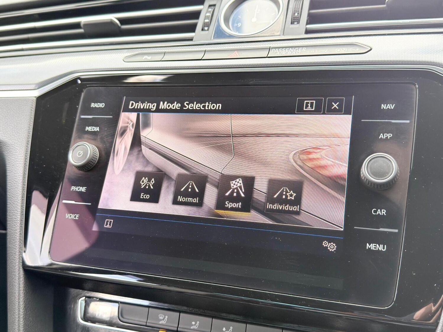 Used Volkswagen Passat 2017 for sale - 77888474: Photo 62