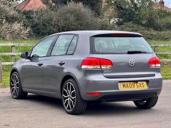 Used Volkswagen Golf 2009 for sale - 78573009: Photo