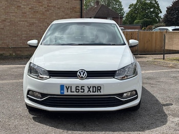 Used Volkswagen Polo 2016 for sale - 78636733: Photo