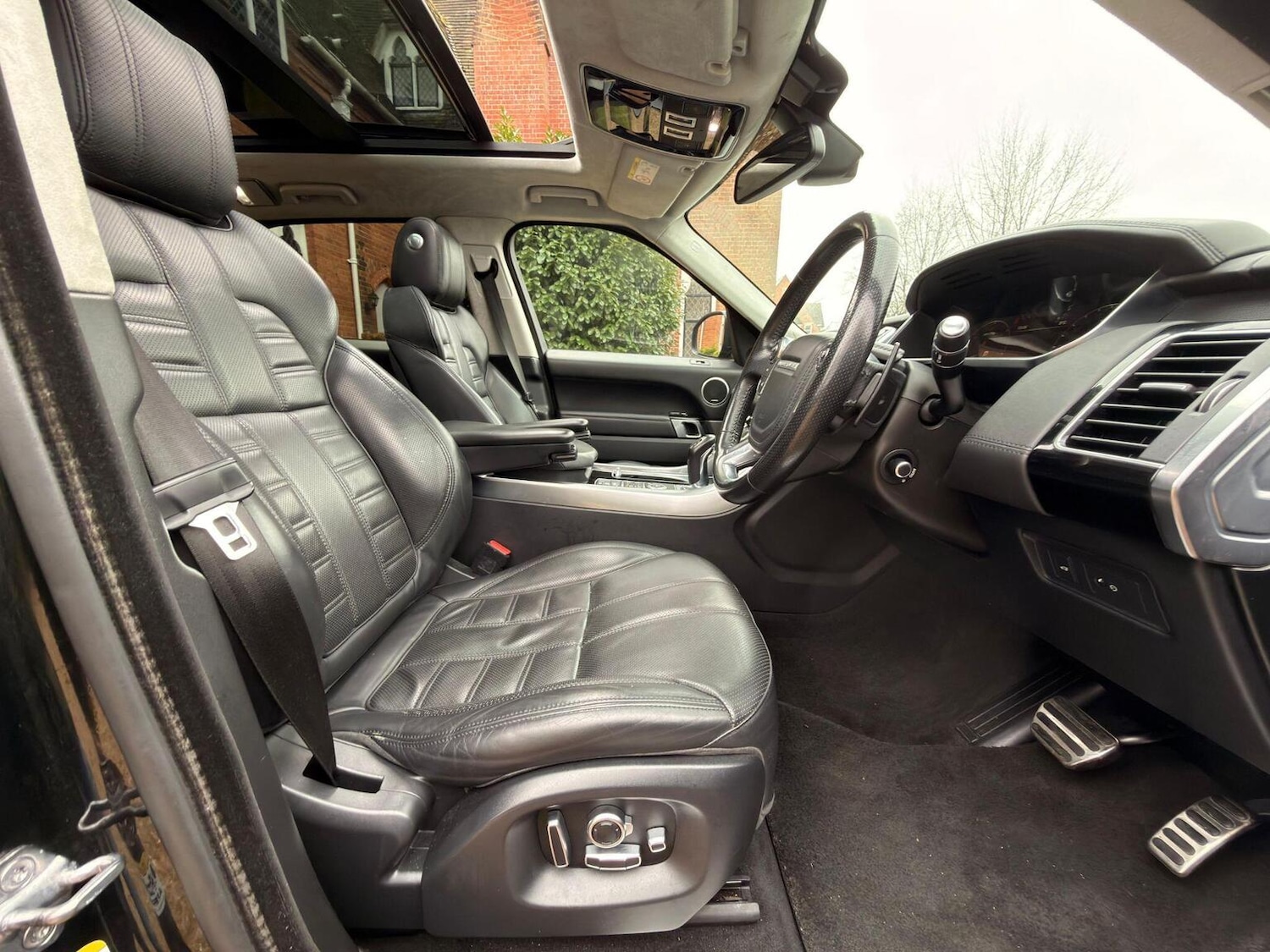 Used Land Rover Range Rover Sport 2015 for sale - 77539189: Photo 31