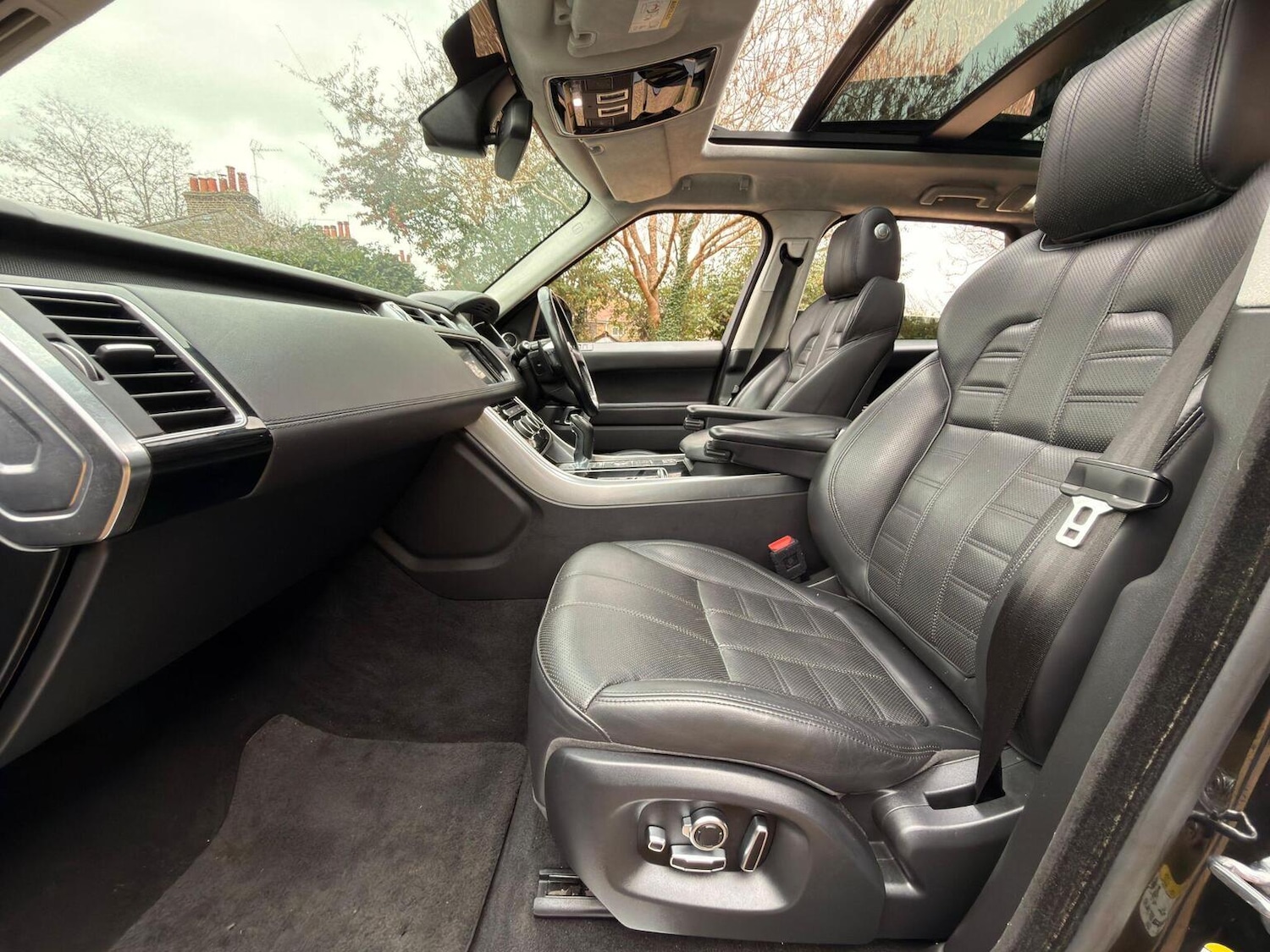 Used Land Rover Range Rover Sport 2015 for sale - 77539189: Photo 34