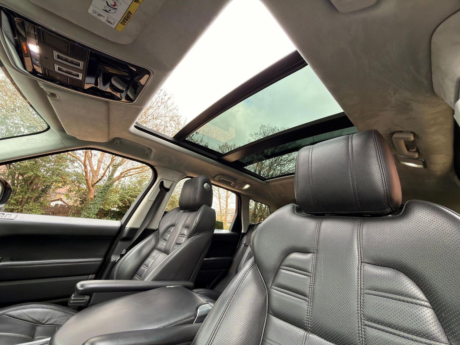 Used Land Rover Range Rover Sport 2015 for sale - 77539189: Photo 35