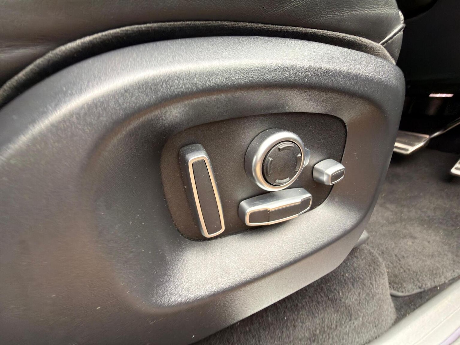 Used Land Rover Range Rover Sport 2015 for sale - 77539189: Photo 44