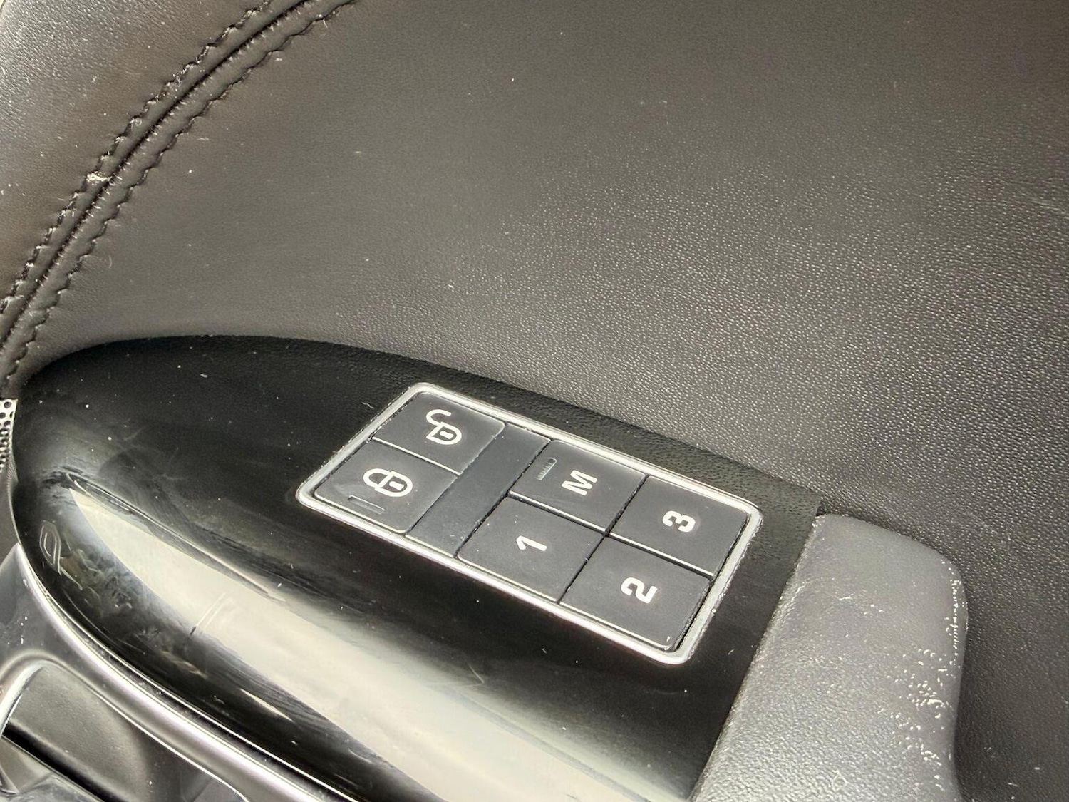 Used Land Rover Range Rover Sport 2015 for sale - 77539189: Photo 46