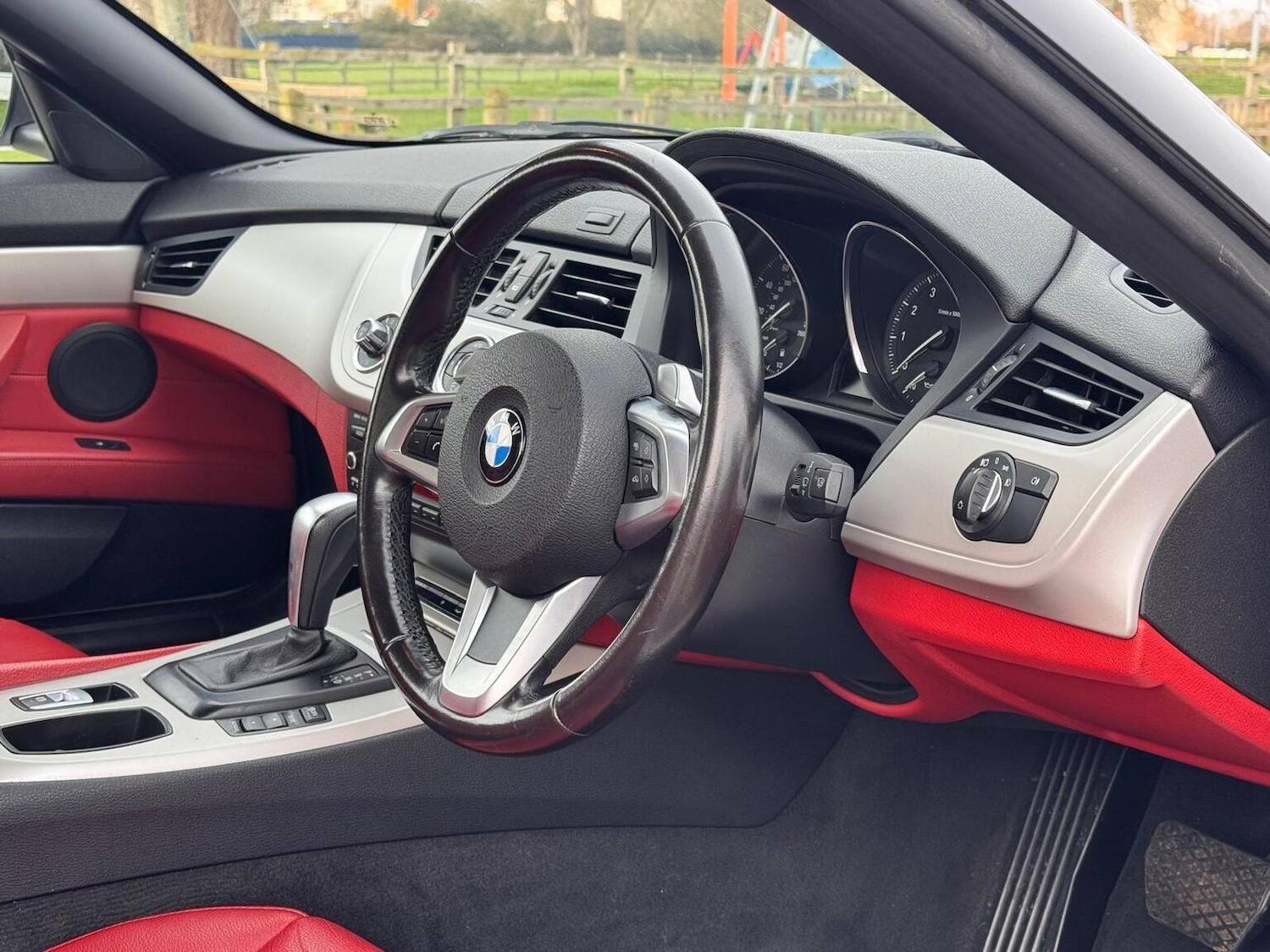 Used BMW Z4 2011 for sale - 77610085: Photo 26