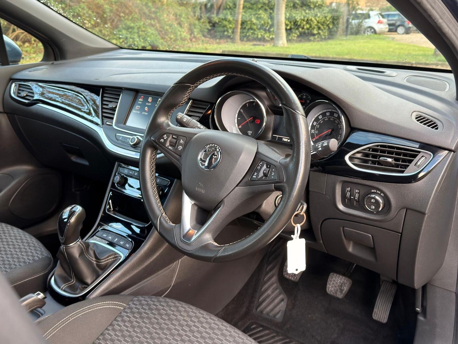 Used Vauxhall Astra 2016 for sale - 77844879: Photo 28