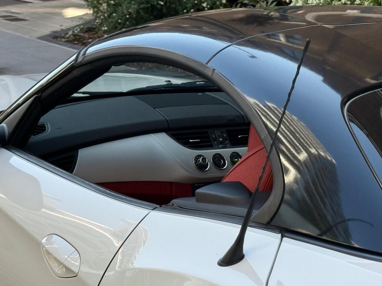 Used BMW Z4 2011 for sale - 77539184: Photo 30