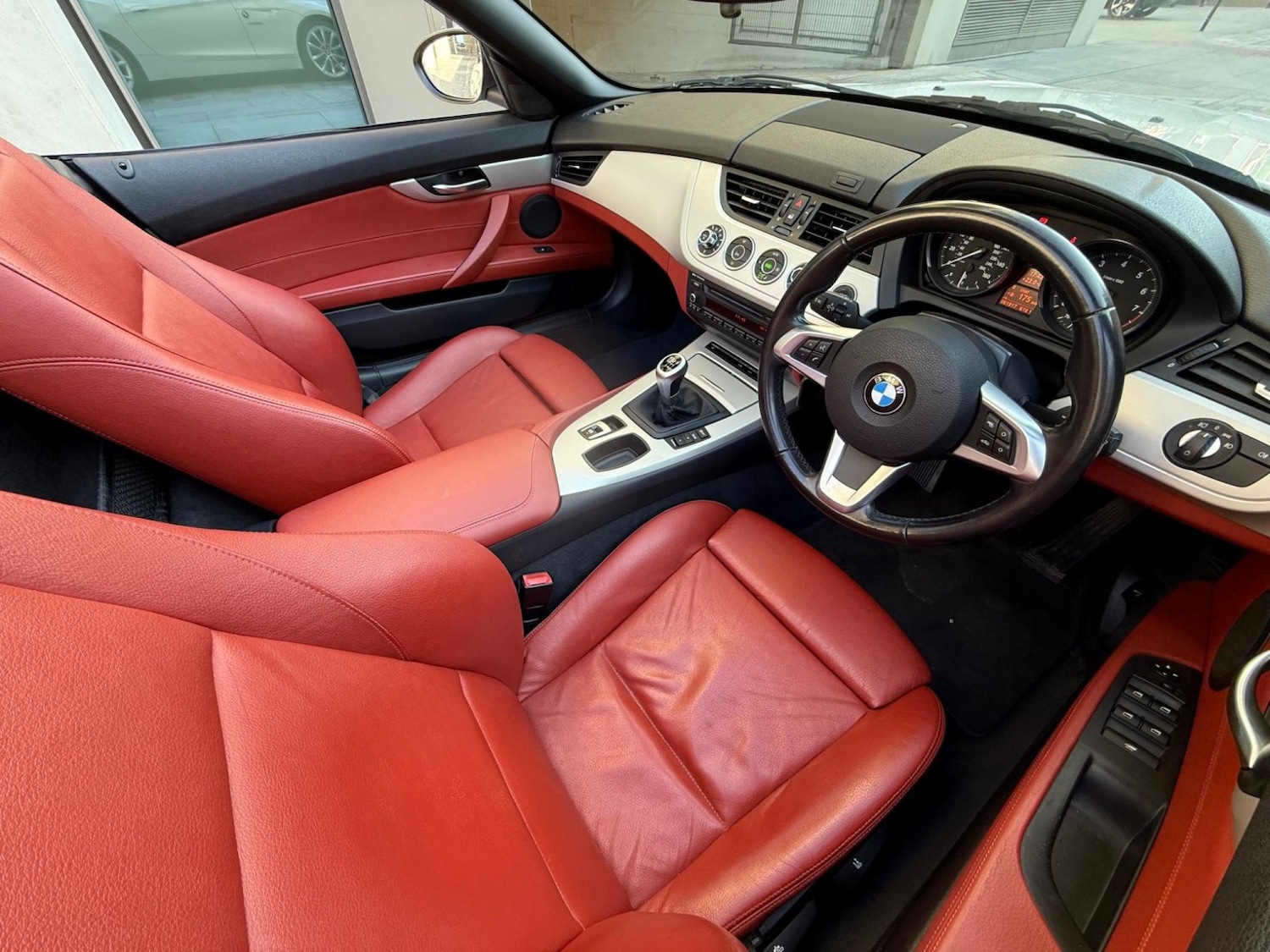 Used BMW Z4 2011 for sale - 77539184: Photo 37