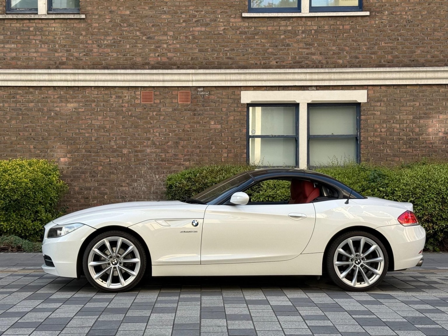 Used BMW Z4 2011 for sale - 77539184: Photo 8