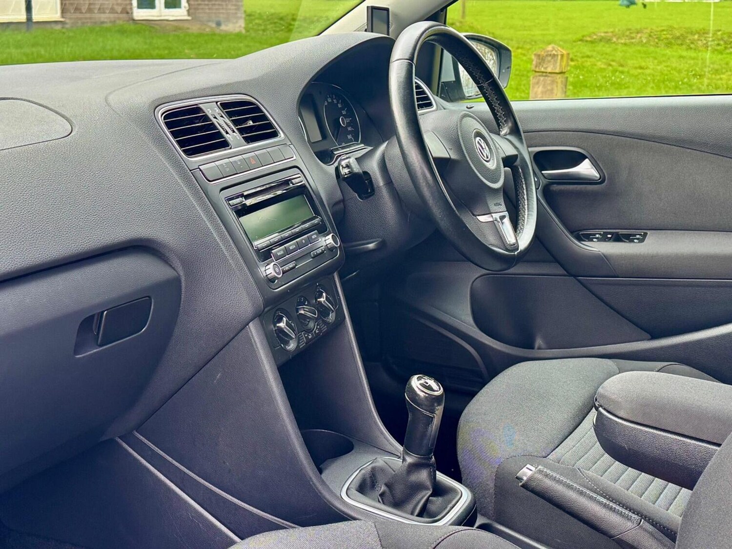 Used Volkswagen Polo 2010 for sale - 77535882: Photo 30