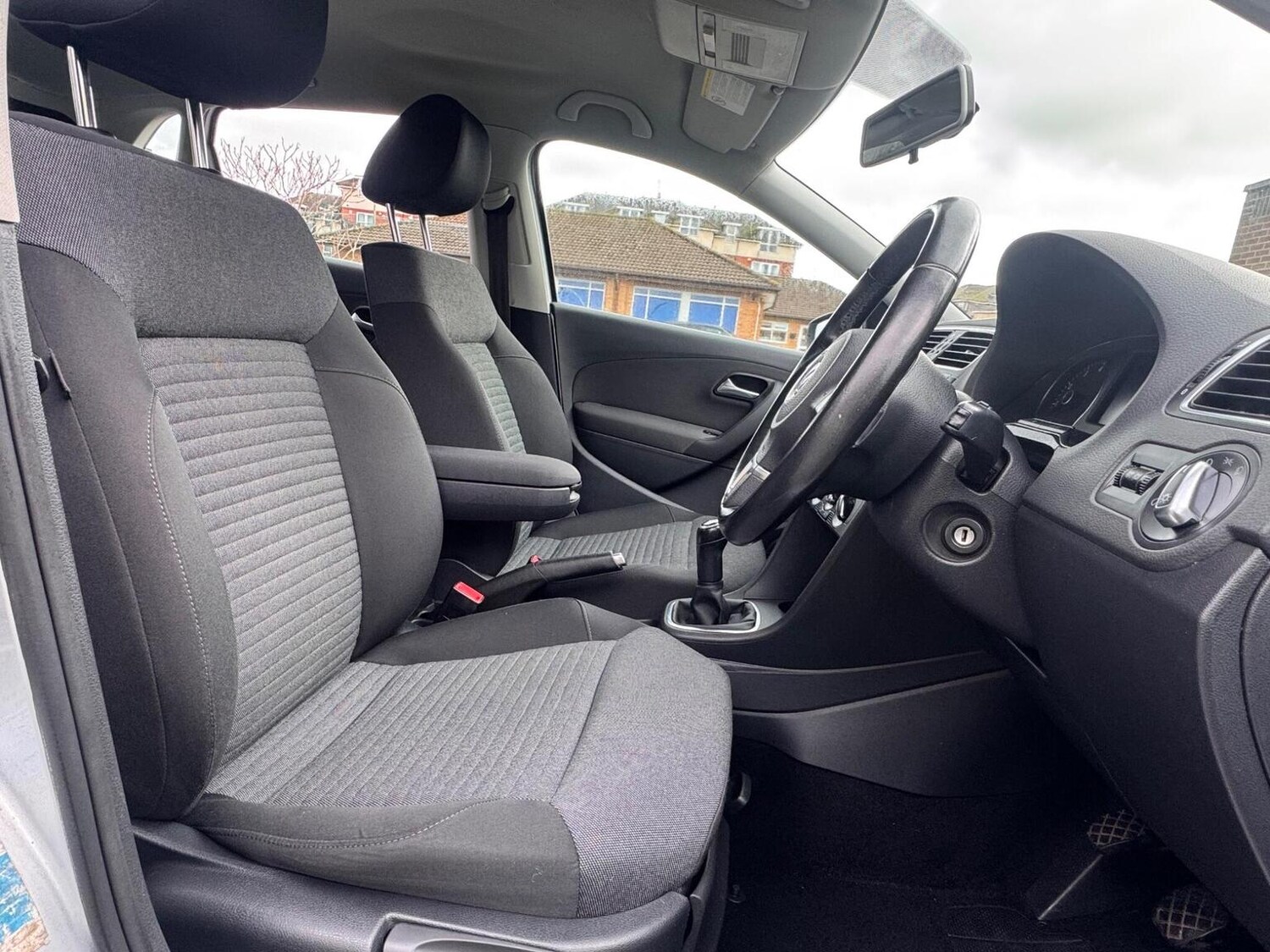 Used Volkswagen Polo 2010 for sale - 77535882: Photo 35