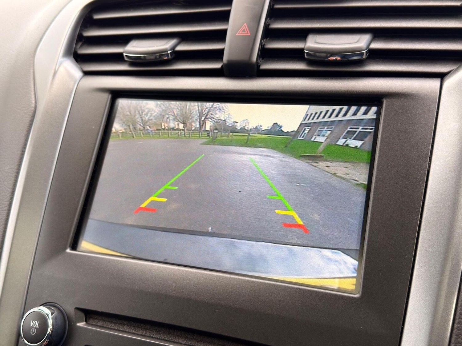 Used Ford Mondeo 2015 for sale - 77632444: Photo 49