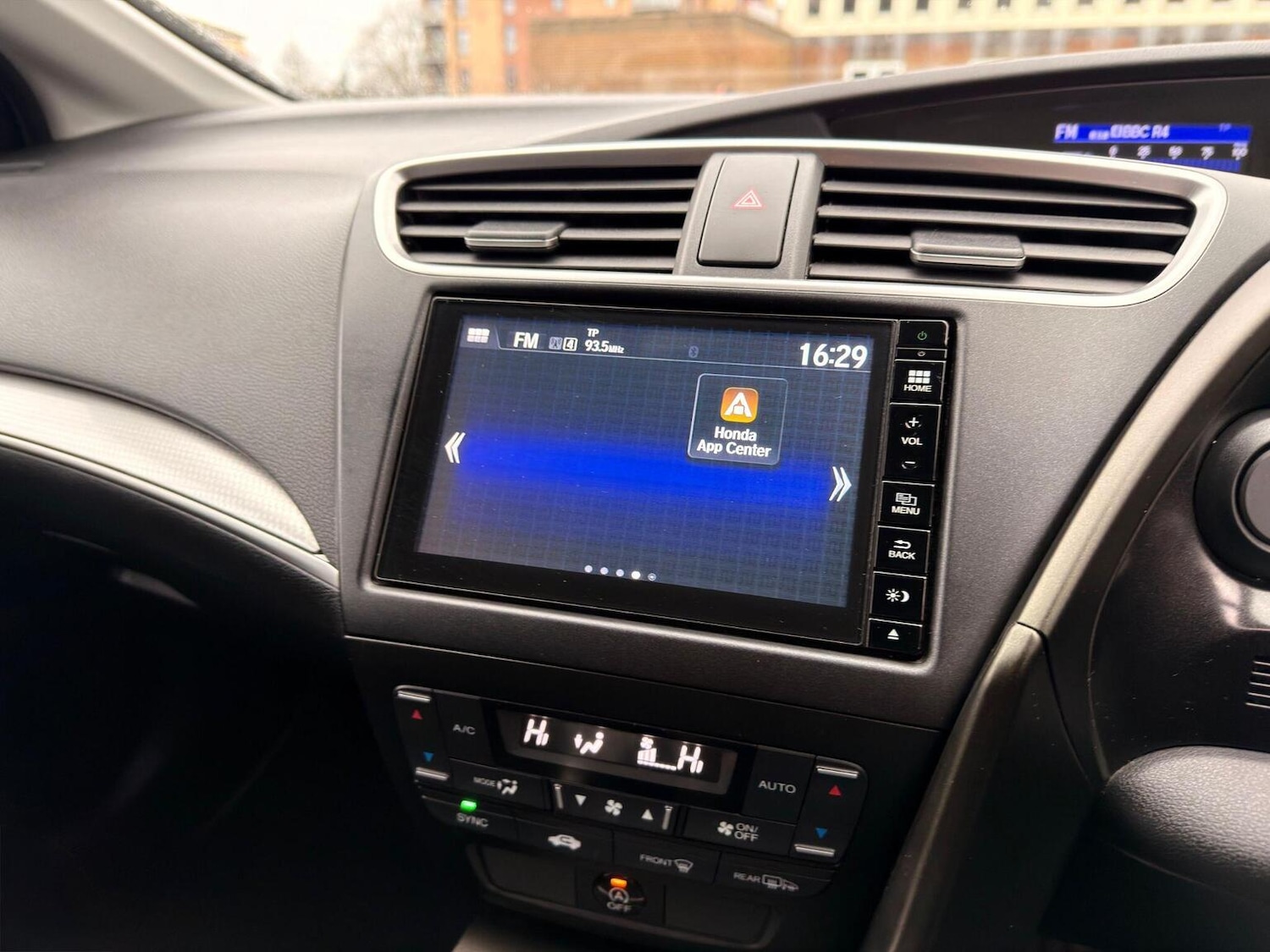 Used Honda Civic 2016 for sale - 77639016: Photo 49