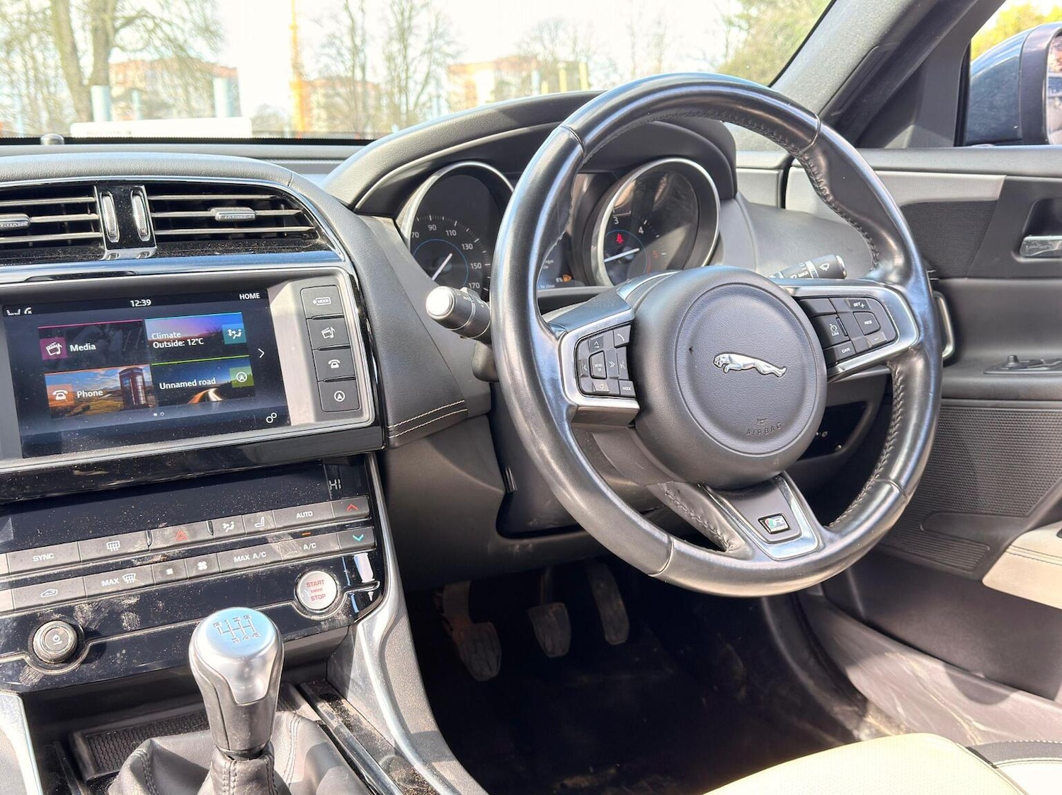 Used Jaguar XE 2017 for sale - 77650050: Photo 22