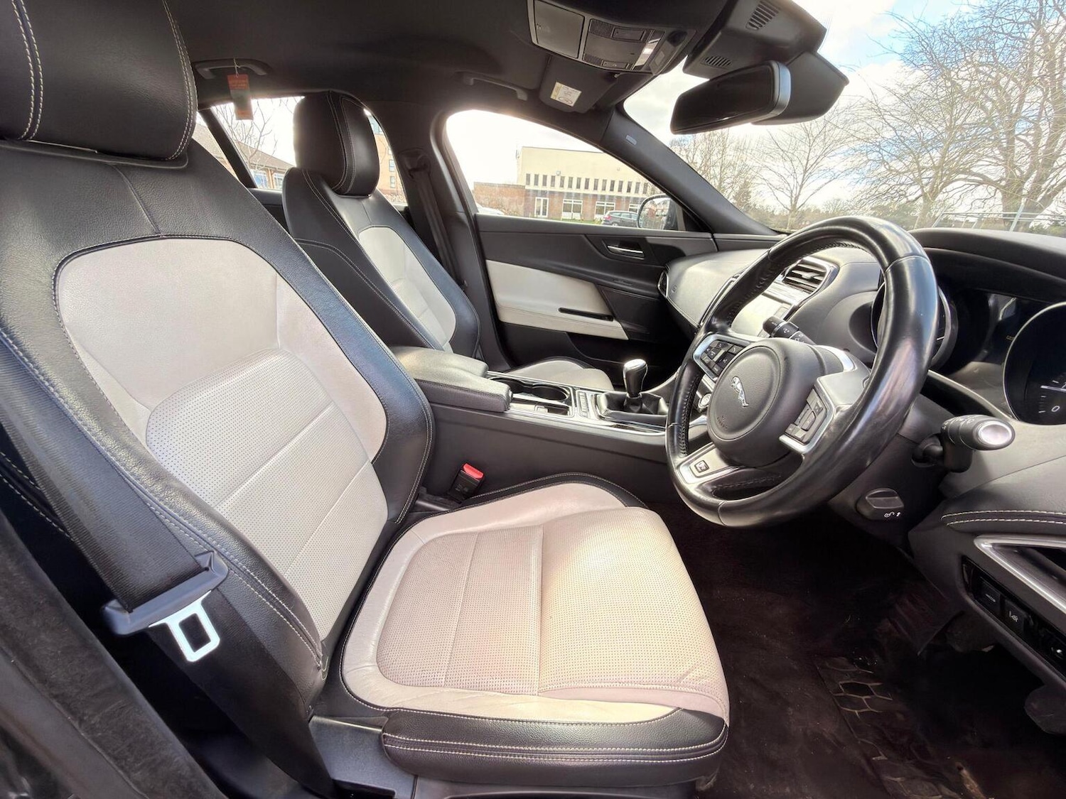 Used Jaguar XE 2017 for sale - 77650050: Photo 23