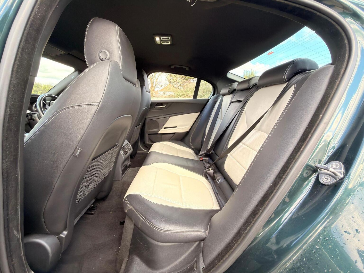 Used Jaguar XE 2017 for sale - 77650050: Photo 28