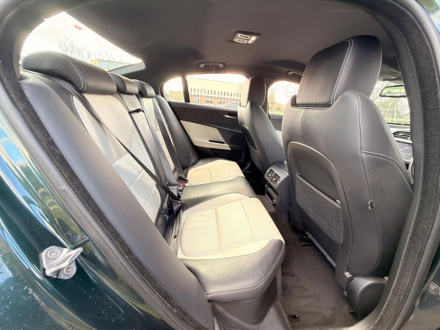 Used Jaguar XE 2017 for sale - 77650050: Photo 30