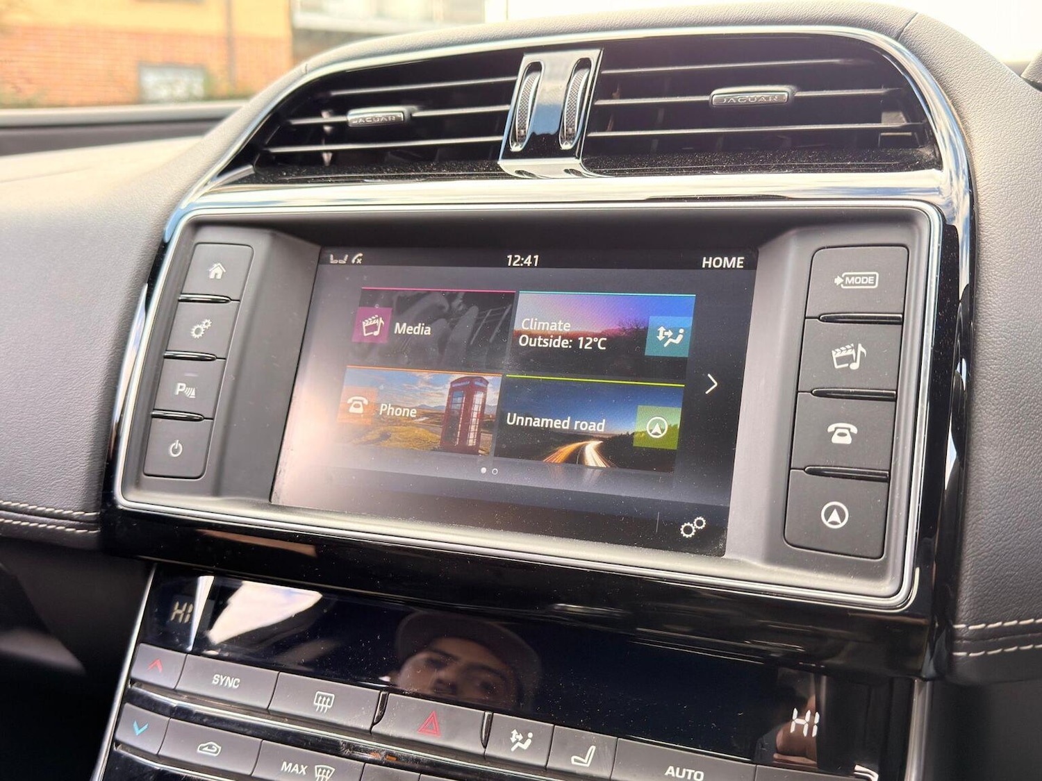 Used Jaguar XE 2017 for sale - 77650050: Photo 35