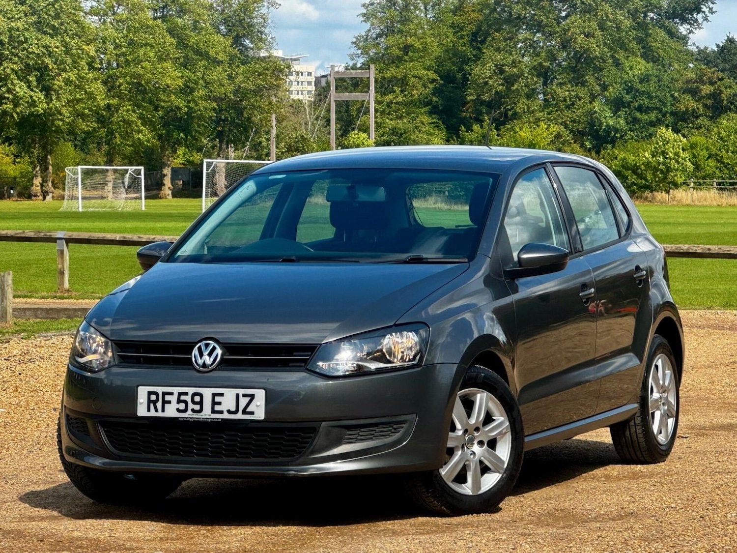 Used Volkswagen Polo 2010 for sale - 77539175: Photo 3
