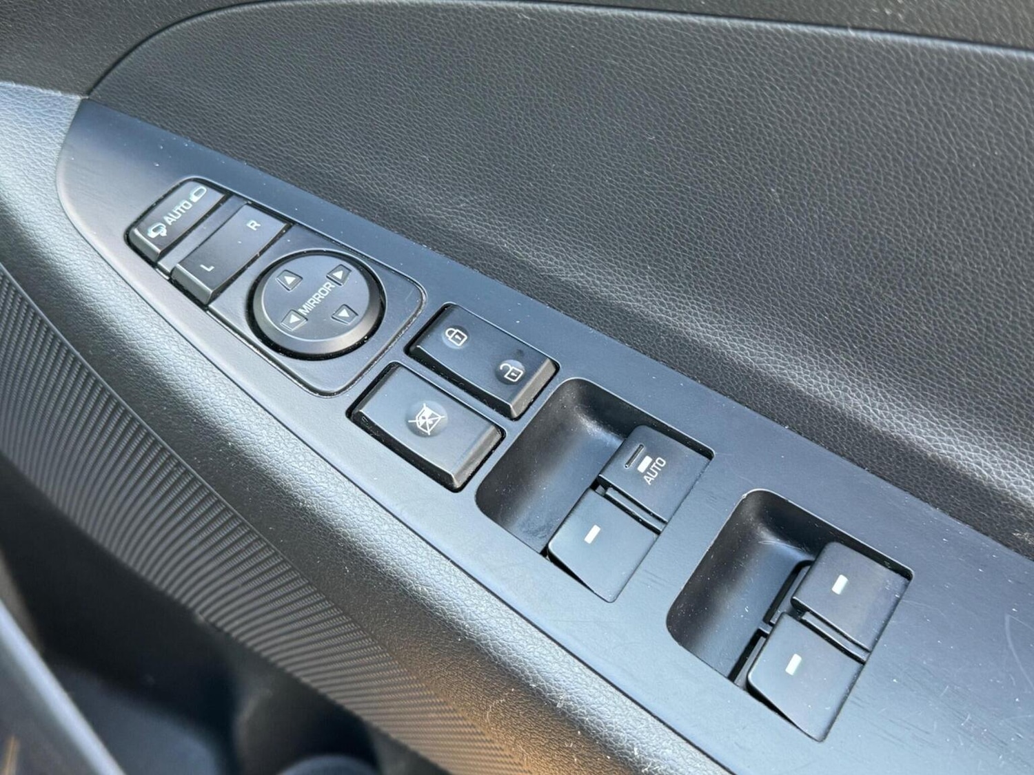 Used Hyundai TUCSON 2017 for sale - 77636976: Photo 9