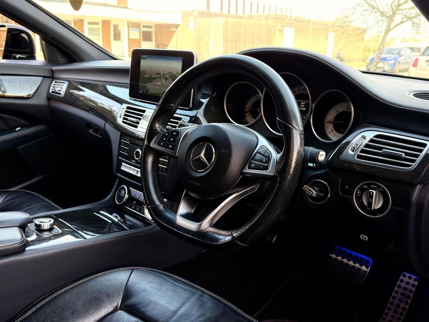 Used Mercedes-Benz CLS 2015 for sale - 77656249: Photo 31