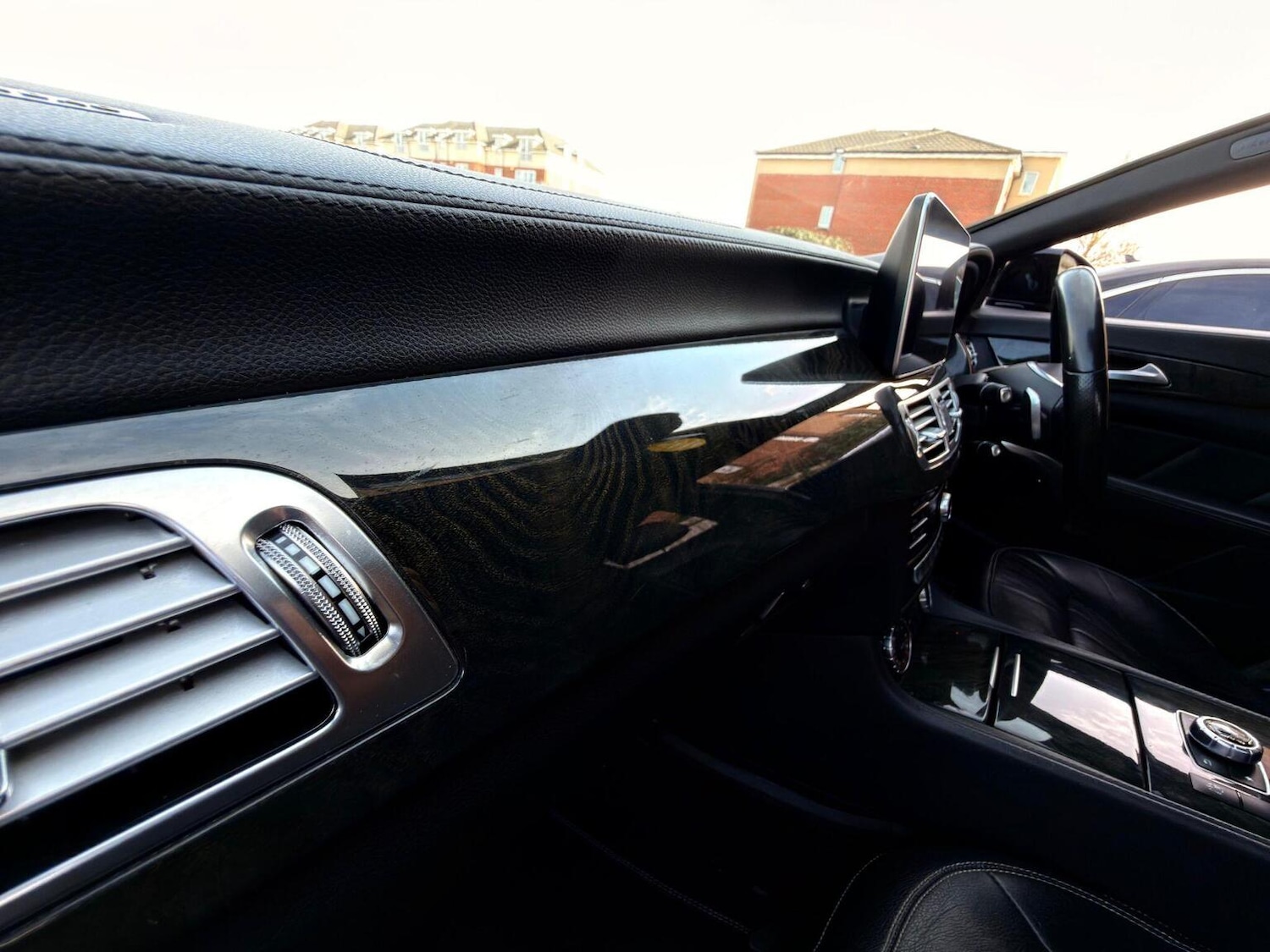 Used Mercedes-Benz CLS 2015 for sale - 77656249: Photo 38