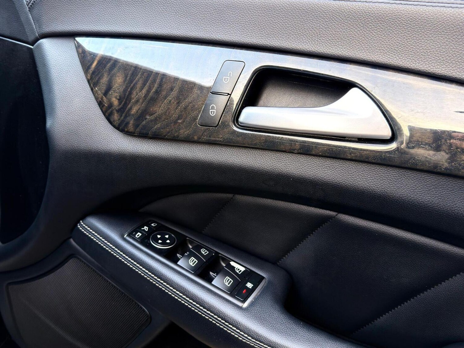 Used Mercedes-Benz CLS 2015 for sale - 77656249: Photo 47