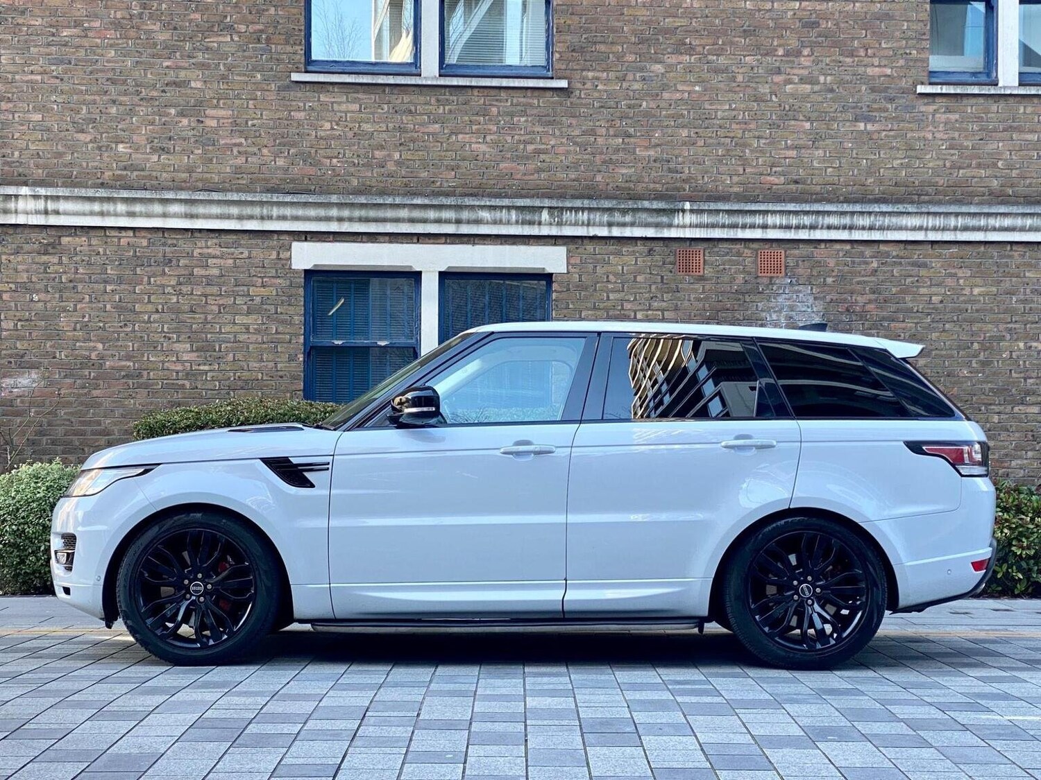 Used Land Rover Range Rover Sport 2017 for sale - 77539185: Photo 10