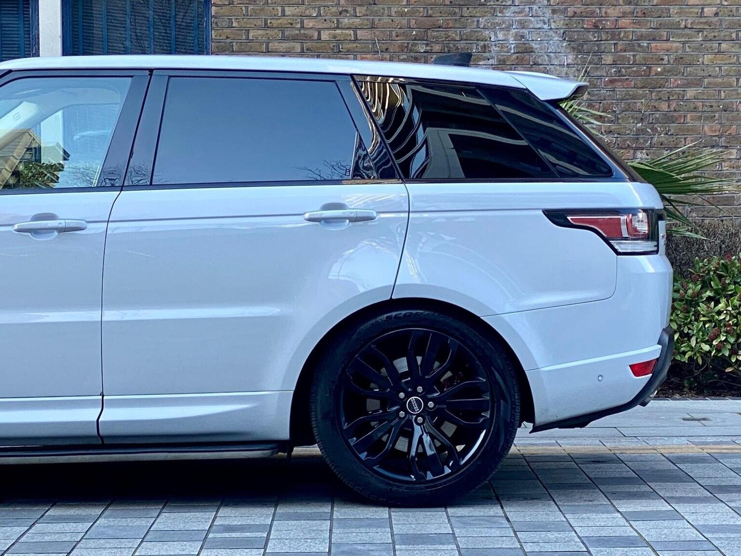 Used Land Rover Range Rover Sport 2017 for sale - 77539185: Photo 12
