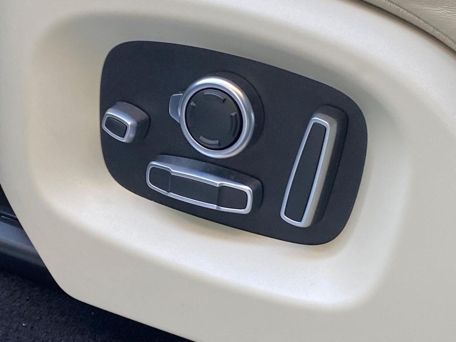 Used Land Rover Range Rover Sport 2017 for sale - 77539185: Photo 46